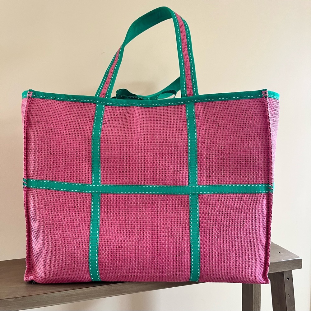 Ralph Lauren Pink Tote with Green Trim and Matching Pouch - Picture 4 of 10